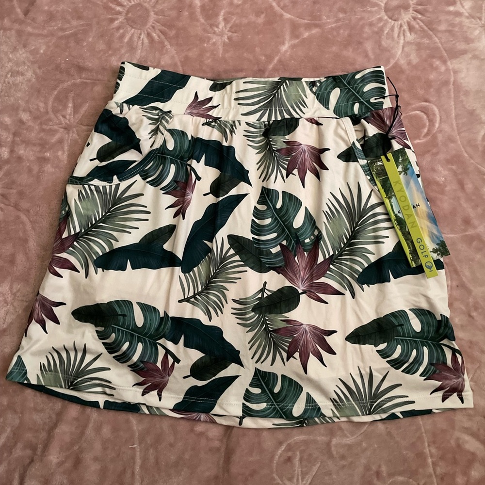 Kyodan Leaf Print Skirt - Green and Cream